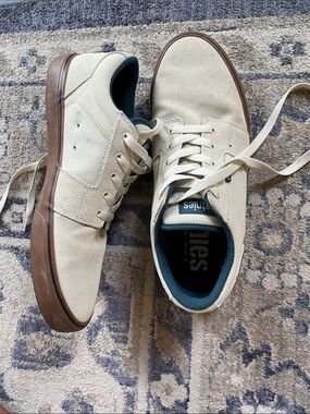 Etnies men’s Barge LS white/green/gum shoes size 12